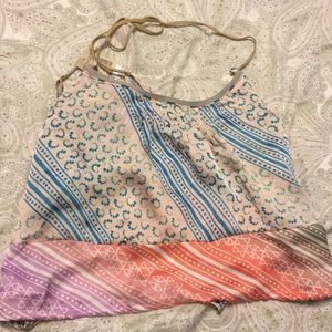 Flowy patterned tank